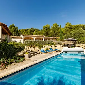 O Patio Du Mas Bed & Breakfast Callas