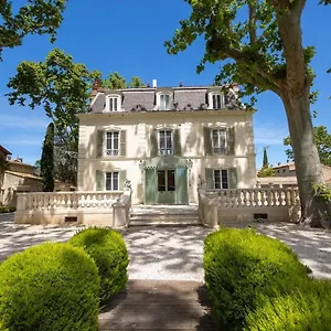 Les Frenes En Provence-chateau Zen Guest house Avignon